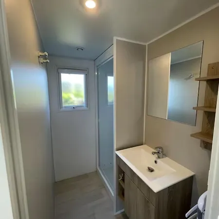 Mobile With Shared Pool In Saint-arnoult *